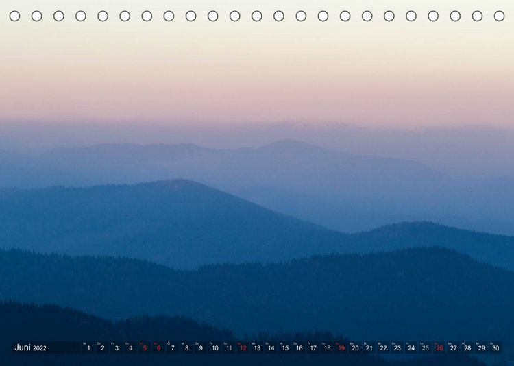 Produktbild: Nebelberge - Zauberhafte Bergwelten (Tischkalender 2022 DIN A5 quer)
