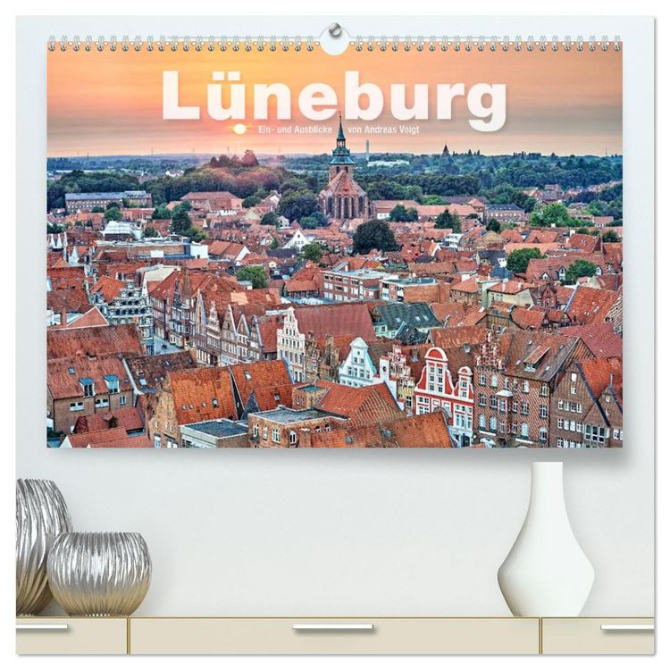 Produktbild: L&Uuml;NEBURG Ein- und Ausblicke von Andreas Voigt (hochwertiger Premium Wandkalender 2026 DIN A2 quer), Kunstdruck in Hochglanz