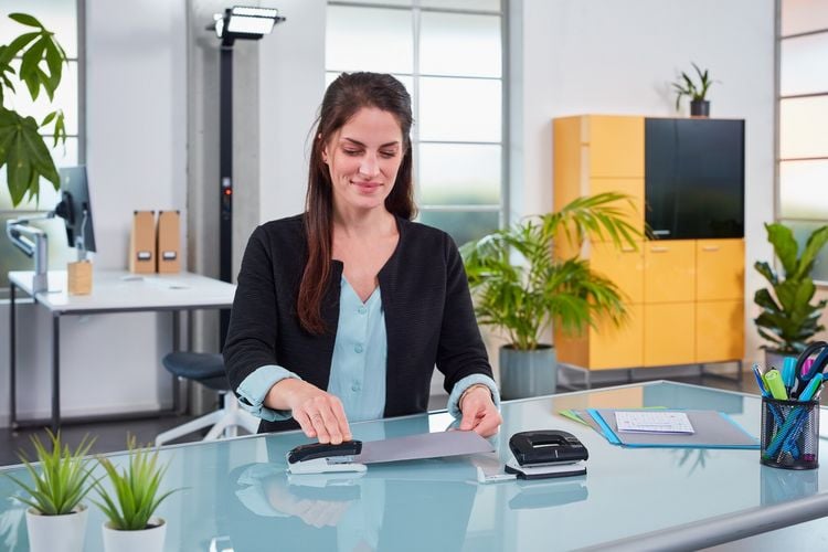 Produktbild: Novus Twinset Heftger&auml;t E 15 + Locher E 210 schwarz