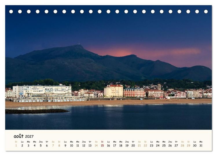 Produktbild: Entre monts et vagues - Une ann&eacute;e au Pays Basque (Calendrier de bureau 2027 DIN A5 vertical), CALVENDO calendrier mensuel