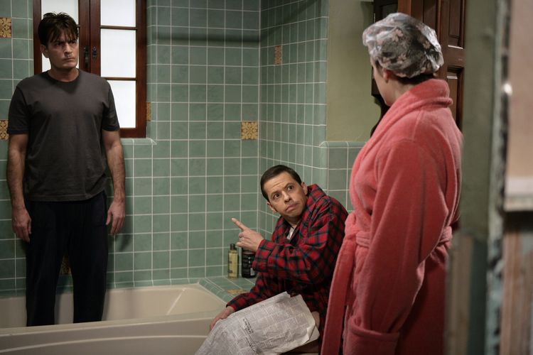 Produktbild: Two and a Half Men - Mein cooler Onkel Charlie - Staffel 5 [3 DVDs]