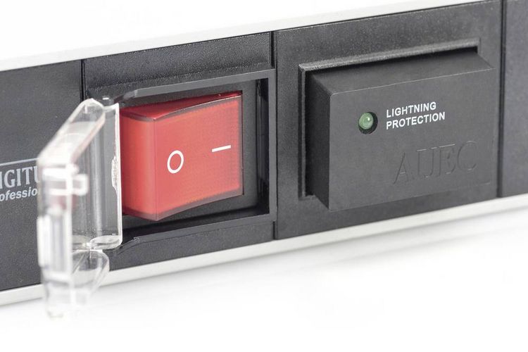 Produktbild: Digitus DN-95407 19 Zoll Netzwerkschrank-Steckdosenleiste 1 HE Schutzkontaktsteckdose Schwarz