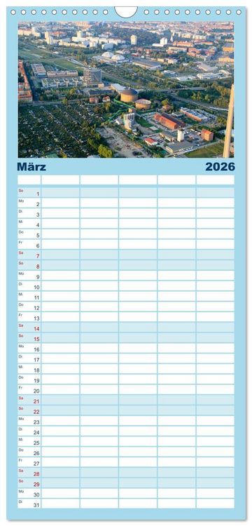 Produktbild: Familienplaner 2026 - &Uuml;ber den D&auml;chern von Leipzig mit 5 Spalten (Wandkalender, 21 x 45 cm) CALVENDO