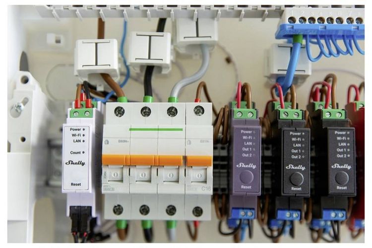 Produktbild: Shelly Pro 3EM 120A v2, 3 Phasen WLAN + LAN Energiemessger&auml;t