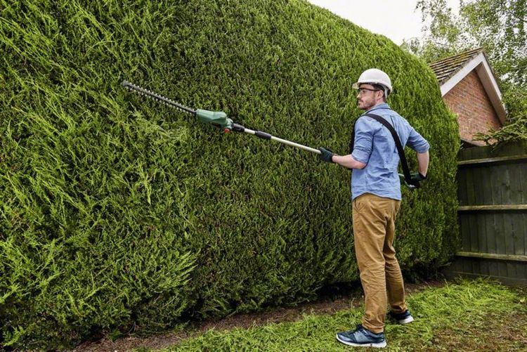 Produktbild: Bosch Home and Garden UniversalHedgePole 18 Akku Teleskop-Heckenschere ohne Akku, Tragegurt 18 V Li-Ion 430 mm