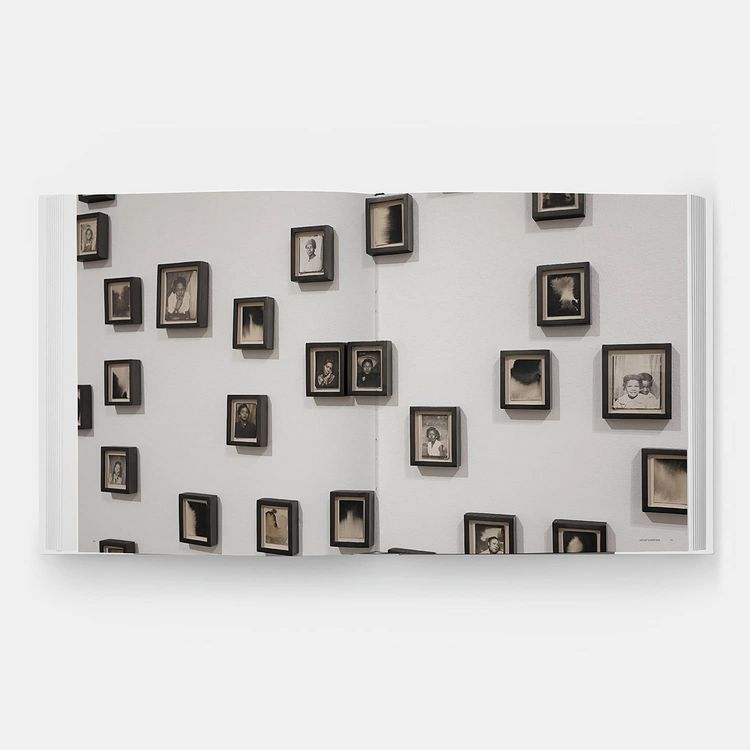 Produktbild: Lorna Simpson