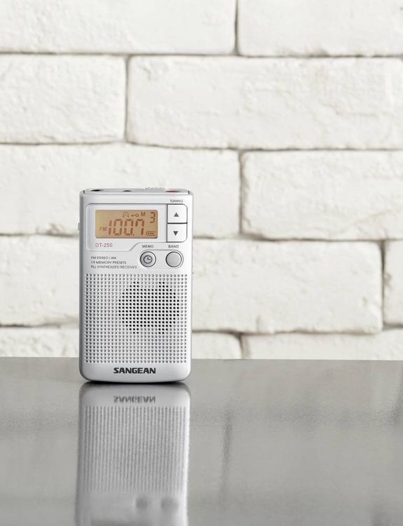 Produktbild: Sangean Pocket 250 Taschenradio UKW, MW Silber