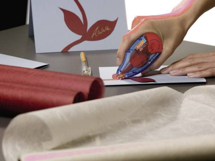 Produktbild: TESA&reg; Kleberoller ecoLogo&reg; Refill permanent Blister, Abroller