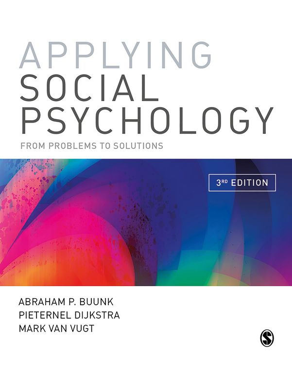 Produktbild: Applying Social Psychology