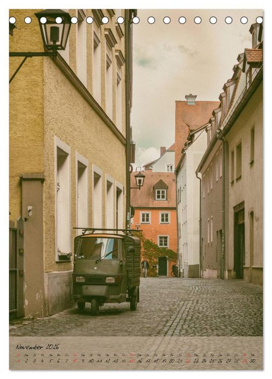 Produktbild: Regensburg - Charme der Altstadt (Tischkalender 2026 DIN A5 hoch), CALVENDO Monatskalender