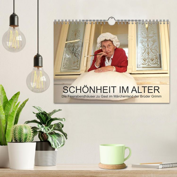 Produktbild: "Sch&ouml;nheit im Alter" - die Feierabendh&auml;user zu Gast im M&auml;rchenland der Br&uuml;der Grimm (Wandkalender 2026 DIN A4 quer), CALVENDO Monatskalender