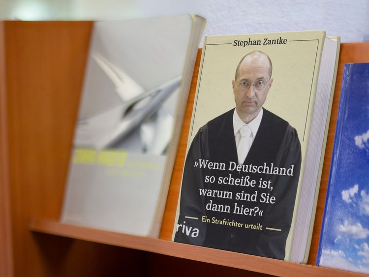 Produktbild: "Wenn Deutschland so schei&szlig;e ist, warum sind Sie dann hier?"