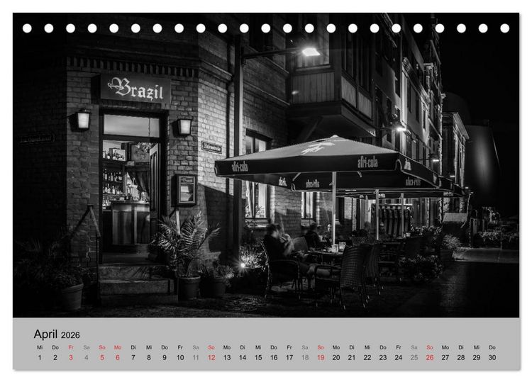 Produktbild: Hansestadt Stralsund bei Nacht (mit GPS-Koordinaten) (Tischkalender 2026 DIN A5 quer), CALVENDO Monatskalender