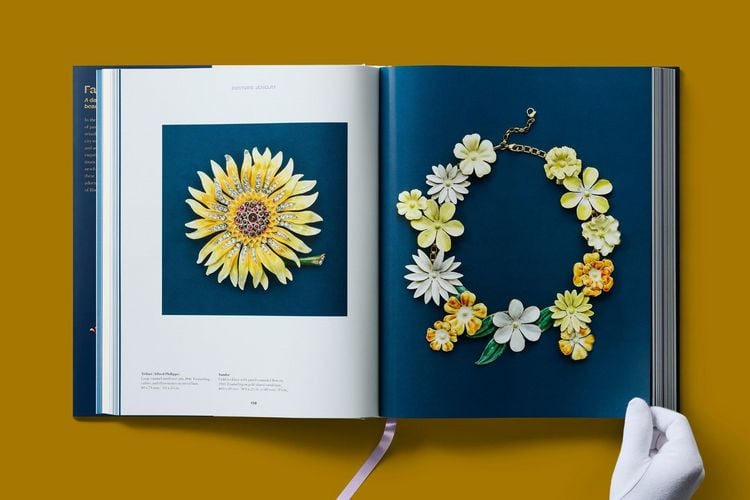 Produktbild: Costume Jewelry