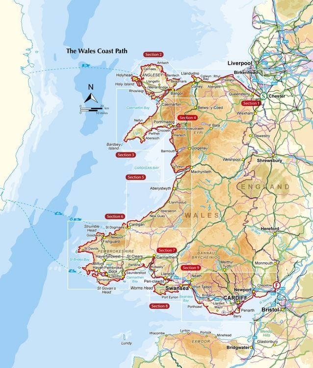 Produktbild: Walking the Wales Coast Path