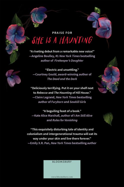 Produktbild: She Is a Haunting