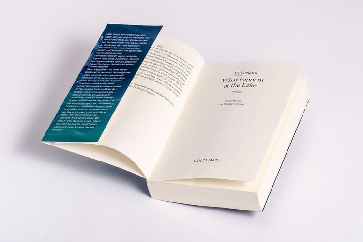 Produktbild: What happens at the Lake