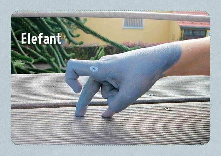 Produktbild: Zwei Freunde gehen Hand in Hand