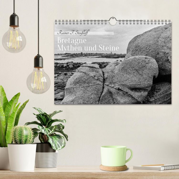 Produktbild: Bretagne Mythen und Steine (Wandkalender 2026 DIN A4 quer), CALVENDO Monatskalender