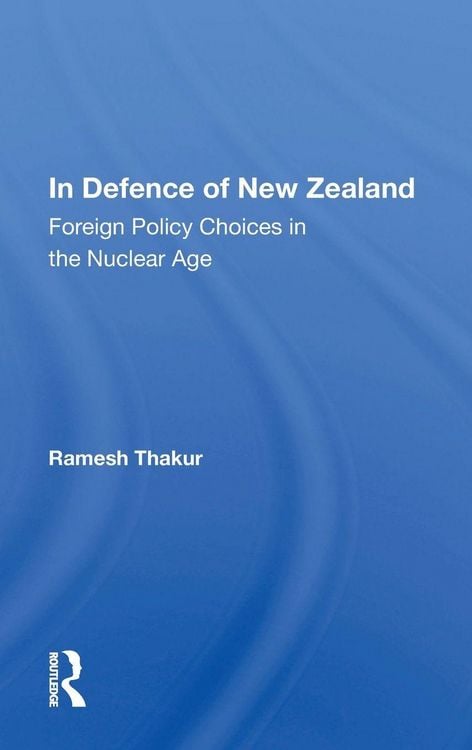 Produktbild: In Defence of New Zealand