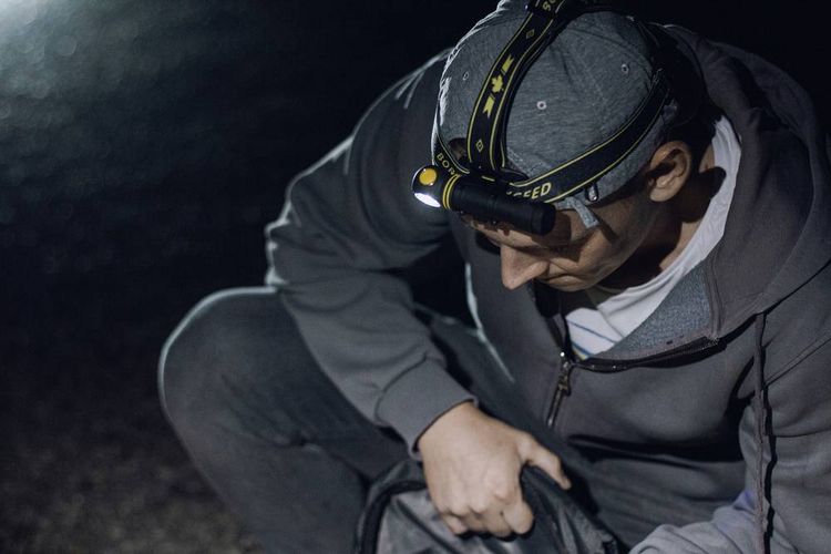 Produktbild: ArmyTek Elf C1 neutralwei&szlig; LED Taschenlampe akkubetrieben 1100lm 65g