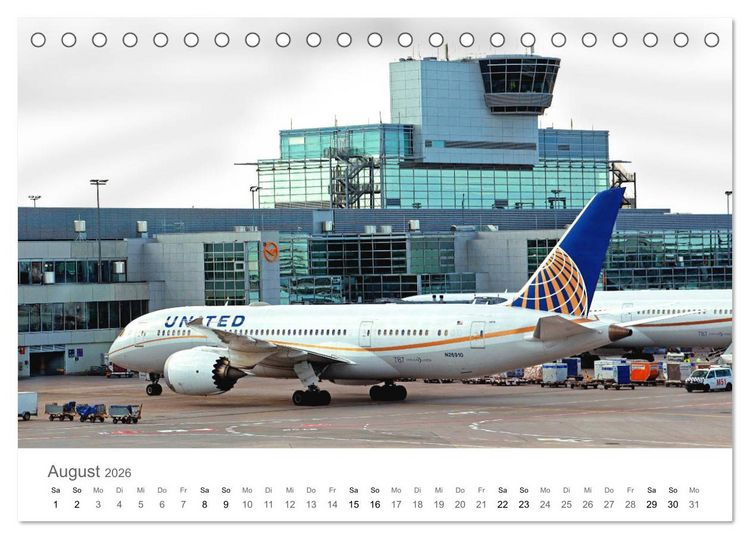 Produktbild: Gro&szlig;e und kleine Flieger am Flughafen (Tischkalender 2026 DIN A5 quer), CALVENDO Monatskalender