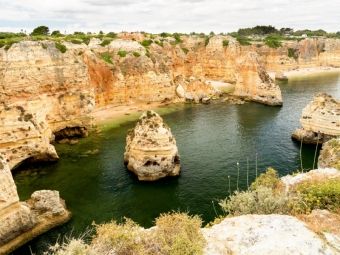 Produktbild: CALVENDO Puzzle Praia do Marinha - Portugal Algarve | 1000 Teile Lege-Gr&ouml;&szlig;e 64x48cm Foto-Puzzle f&uuml;r gl&uuml;ckliche Stunden