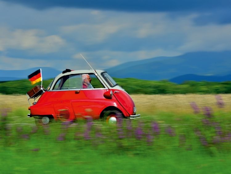 Produktbild: CALVENDO Puzzle Ein Motiv aus dem Kalender BMW Isetta - Die Knutschkugel | 1000 Teile Lege-Gr&ouml;&szlig;e 64x48cm Foto-Puzzle f&uuml;r gl&uuml;ckliche Stunden