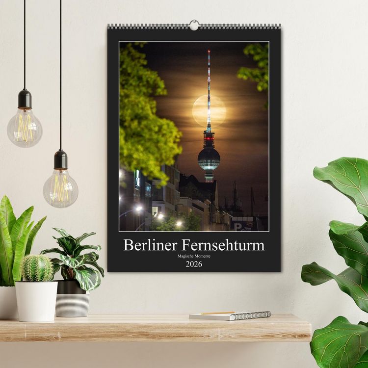 Produktbild: Berliner Fernsehturm - Magische Momente (Wandkalender 2026 DIN A2 hoch), CALVENDO Monatskalender