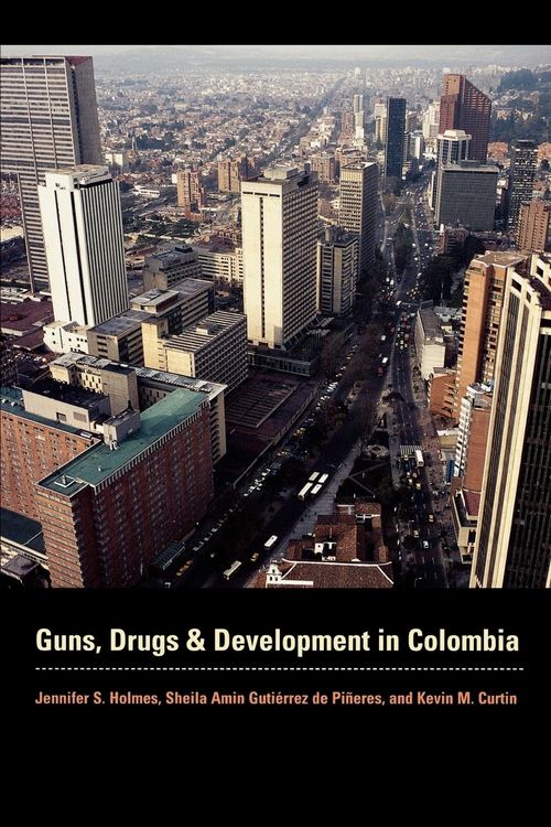 Produktbild: Guns, Drugs, and Development in Colombia