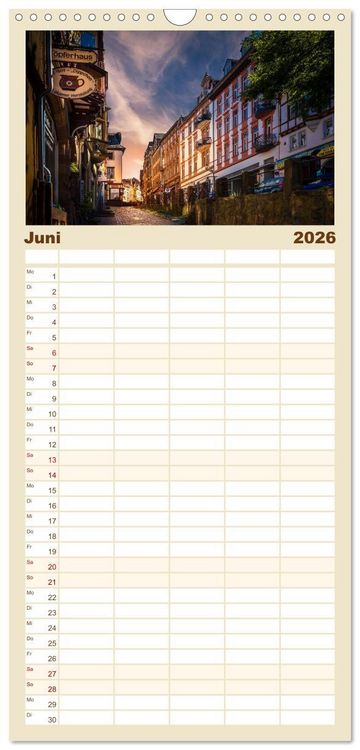 Produktbild: Familienplaner 2026 - M&auml;rchenhaftes Marburg mit 5 Spalten (Wandkalender, 21 x 45 cm) CALVENDO