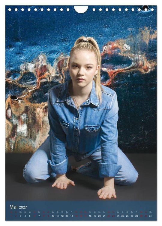 Produktbild: Hailie - Blond in Jeans (Wandkalender 2027 DIN A4 hoch), CALVENDO Monatskalender