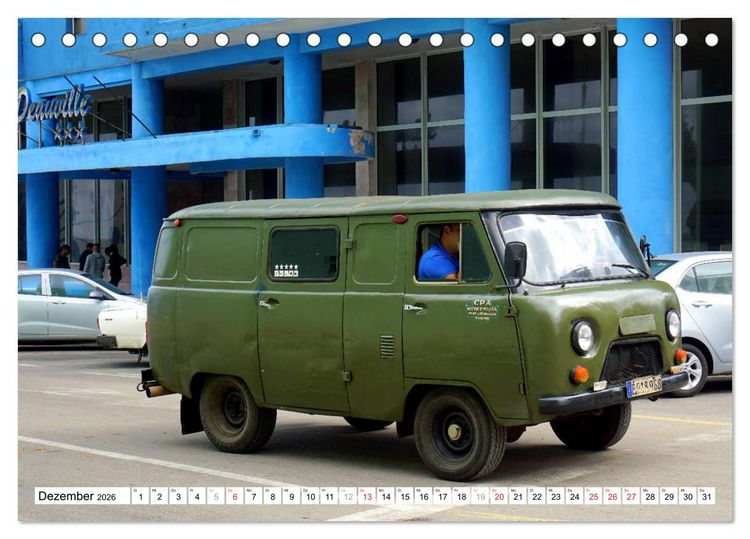 Produktbild: Auto-Legende UAZ-452 - Russlands Brotlaib auf R&auml;dern (Tischkalender 2026 DIN A5 quer), CALVENDO Monatskalender