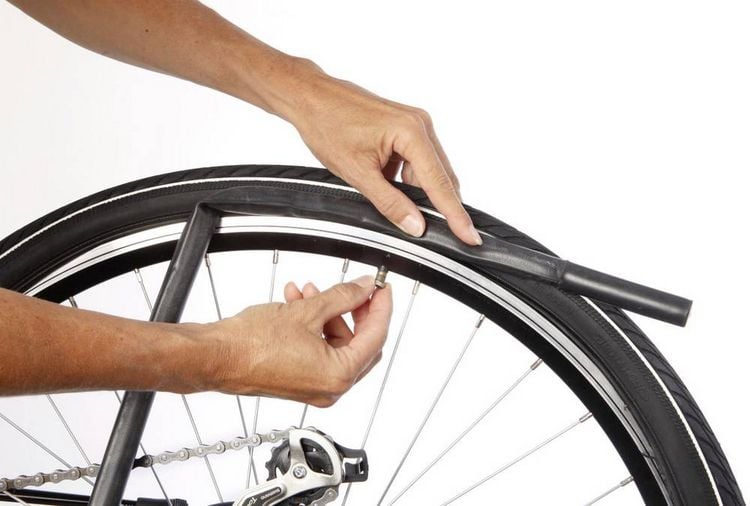 Produktbild: FISCHER FAHRRAD 85098 Fahrradschlauch 28 Zoll Autoventil (AV)