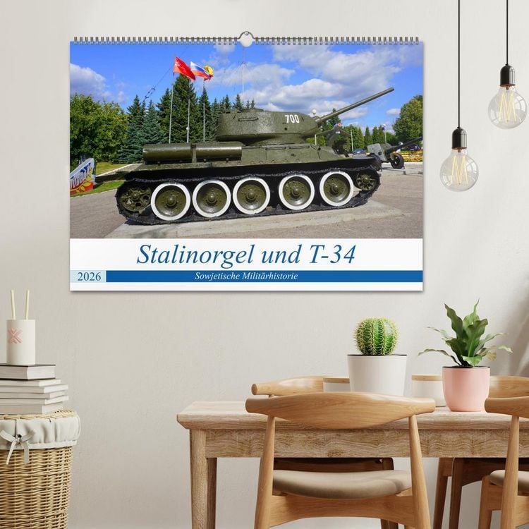 Produktbild: Stalinorgel und T-34 - Sowjetische Milit&auml;rhistorie (Wandkalender 2026 DIN A2 quer), CALVENDO Monatskalender