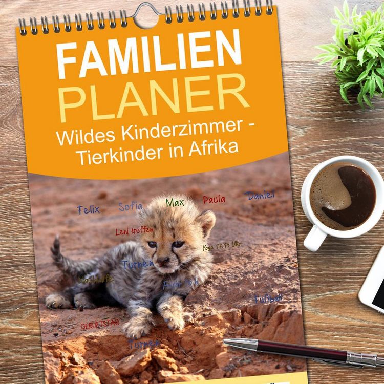 Produktbild: Familienplaner 2026 - Wildes Kinderzimmer - Tierkinder in Afrika mit 5 Spalten (Wandkalender, 21 x 45 cm) CALVENDO