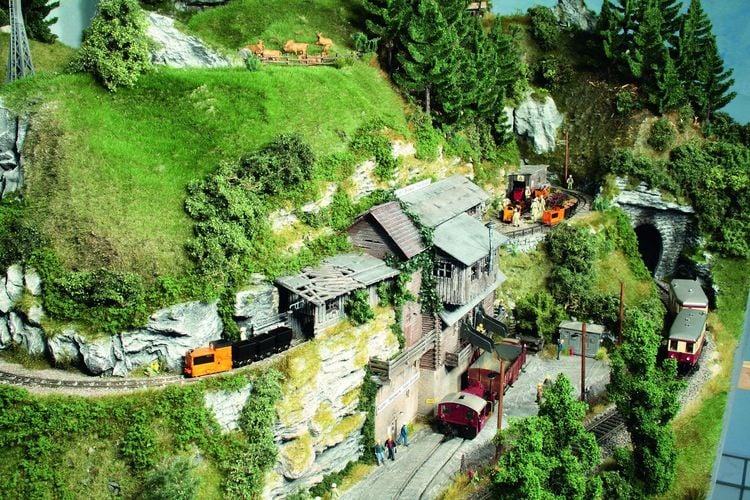 Produktbild: 12 weitere Kompakt-Anlagen von Karl Gebele