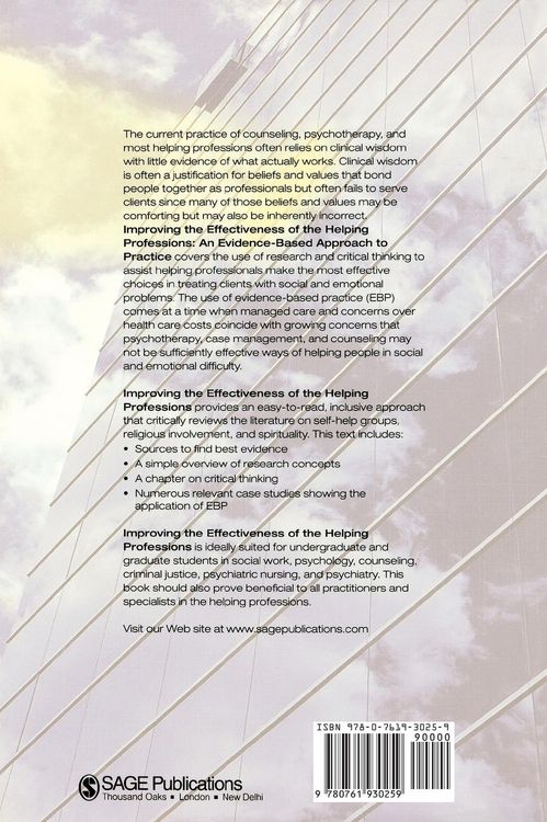 Produktbild: Improving the Effectiveness of the Helping Professions