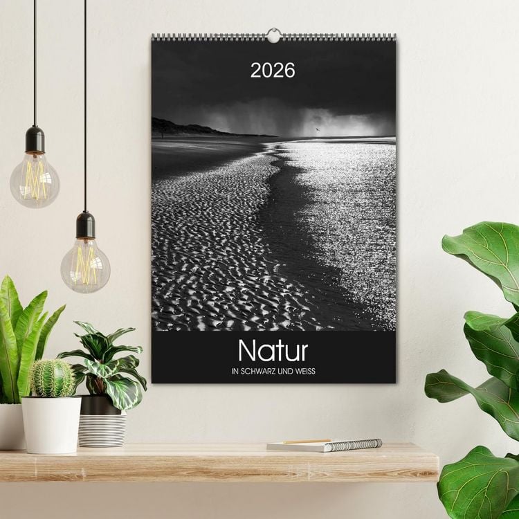 Produktbild: Natur in Schwarz und Wei&szlig; (Wandkalender 2026 DIN A2 hoch), CALVENDO Monatskalender