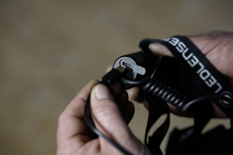 Produktbild: Ledlenser H7R LED Stirnlampe akkubetrieben 1200lm 4h 503221