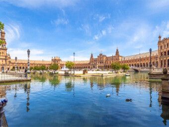 Produktbild: CALVENDO Puzzle Der spanische Platz in Sevilla | 1000 Teile Lege-Gr&ouml;&szlig;e 64x48cm Foto-Puzzle f&uuml;r gl&uuml;ckliche Stunden
