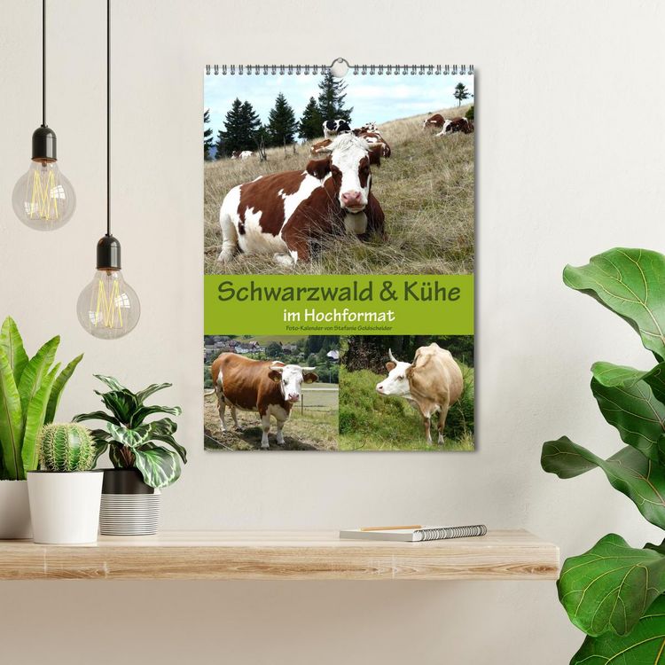 Produktbild: Schwarzwald und K&uuml;he im Hochformat (Wandkalender 2026 DIN A3 hoch), CALVENDO Monatskalender