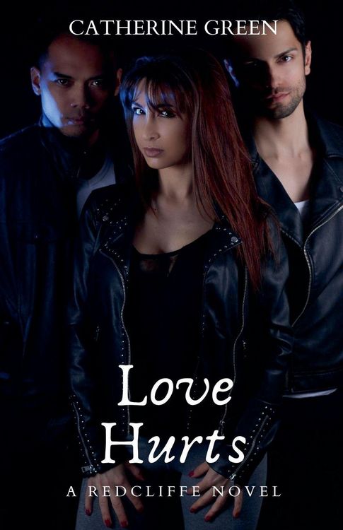 Produktbild: Love Hurts (A Redcliffe Novel)