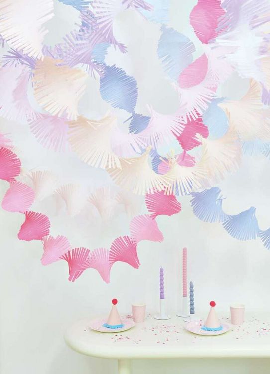 Produktbild: Krepp Girlanden, La Vie en Rose Mix, MIX