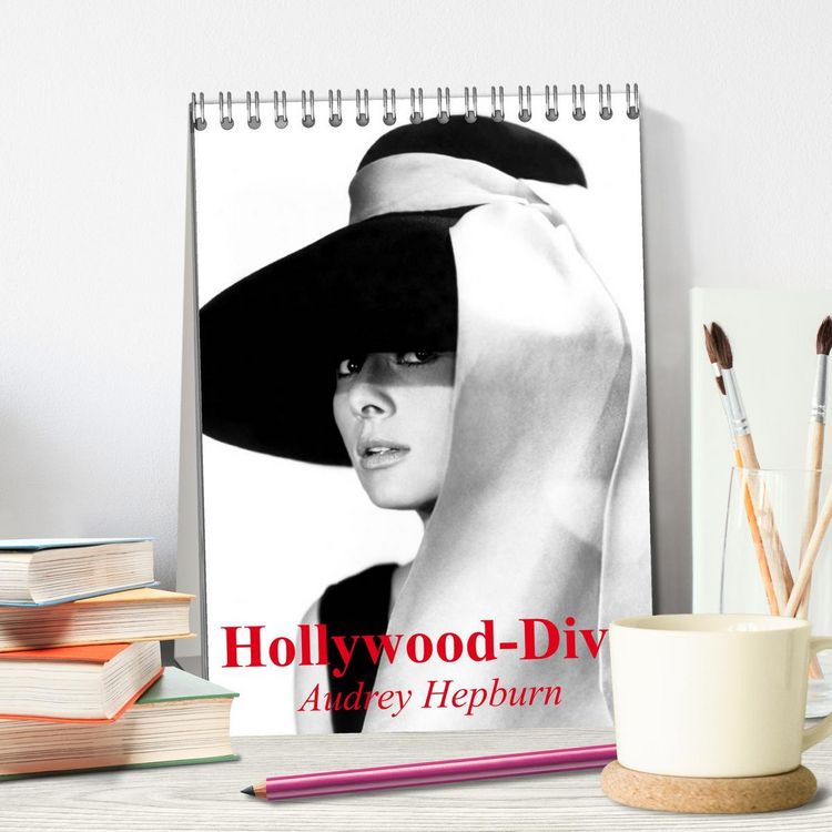Produktbild: Hollywood-Diva - Audrey Hepburn (Tischkalender 2026 DIN A5 hoch), CALVENDO Monatskalender