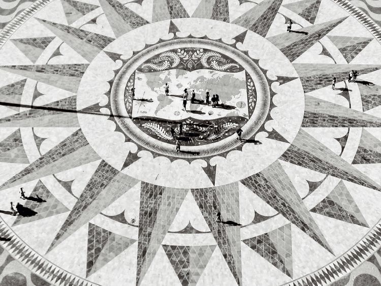 Produktbild: CALVENDO Puzzle Windrose | 1000 Teile Lege-Gr&ouml;&szlig;e 64x48cm Foto-Puzzle f&uuml;r gl&uuml;ckliche Stunden