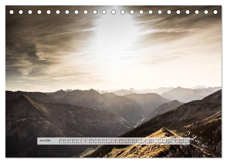 Produktbild: Berge im Licht der Sonne (Tischkalender 2026 DIN A5 quer), CALVENDO Monatskalender