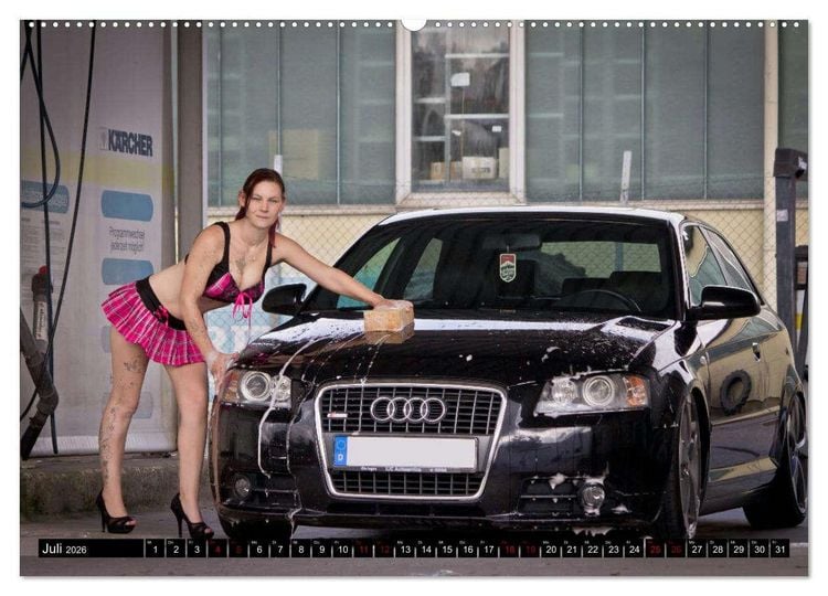 Produktbild: Hei&szlig;e Frauen und schnelle Autos (hochwertiger Premium Wandkalender 2026 DIN A2 quer), Kunstdruck in Hochglanz
