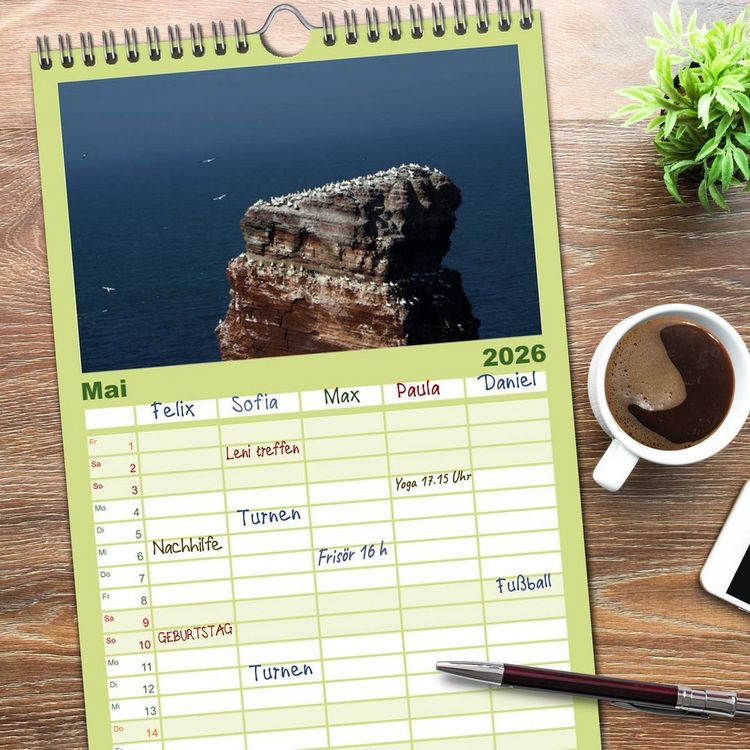 Produktbild: Familienplaner 2026 - Helgoland mit 5 Spalten (Wandkalender, 21 x 45 cm) CALVENDO