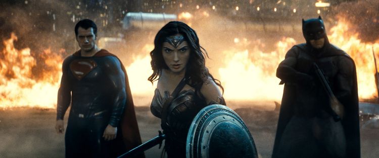 Produktbild: Batman v Superman: Dawn of Justice (+ Blu-ray 2D Kinofassung) Ultimate Edition